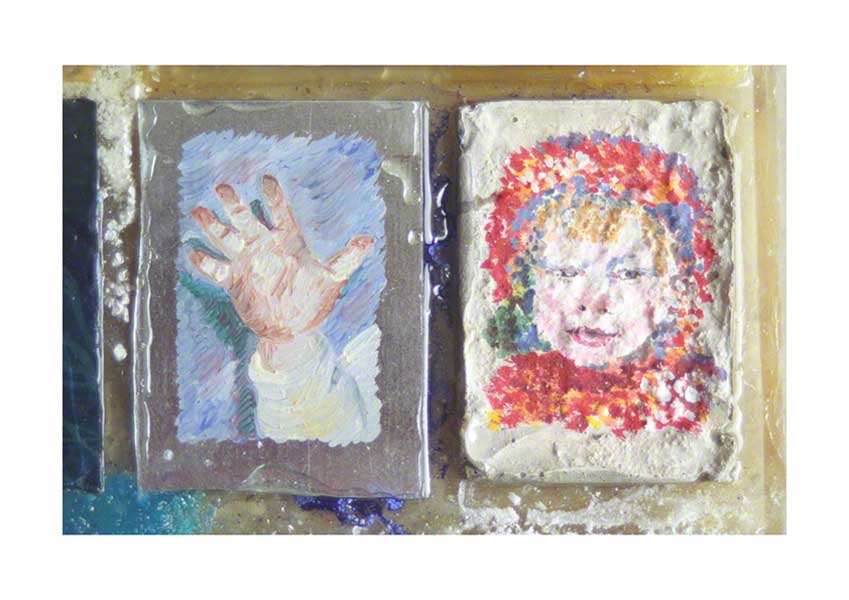 Elles entendent (détail 6 : peinture, main sur aluminium, visaged'Alix sur béton), Marie-Claire Raoul