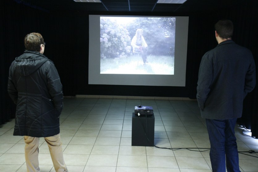 vue-exposition-maillot-de-bain-americain-pilier-rouge-2012-video-alix-w850-marie-claire-raoul, Marie-Claire Raoul