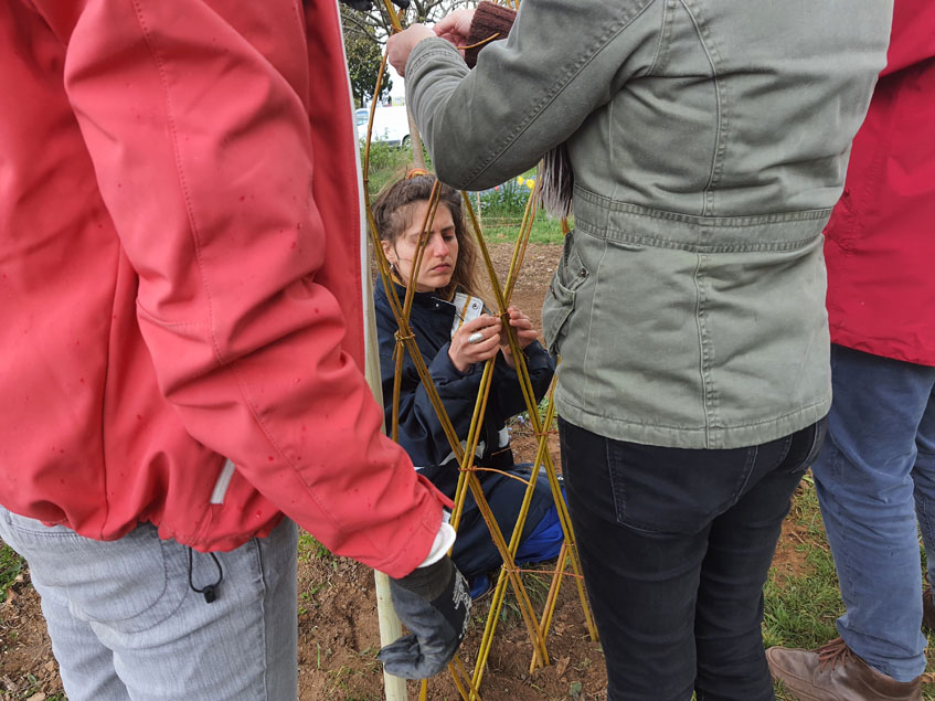 Atelier [Construction végétale] animé par Marie-Claire Raoul pour la Pépinière de solidrités étudiante PepSE