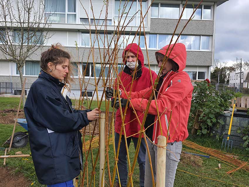 Atelier [Construction végétale] animé par Marie-Claire Raoul pour la Pépinière de solidrités étudiante PepSE