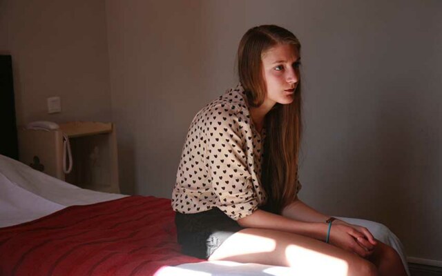Adèle dans une chambre d'hôtel, Marie-Claire Raoul